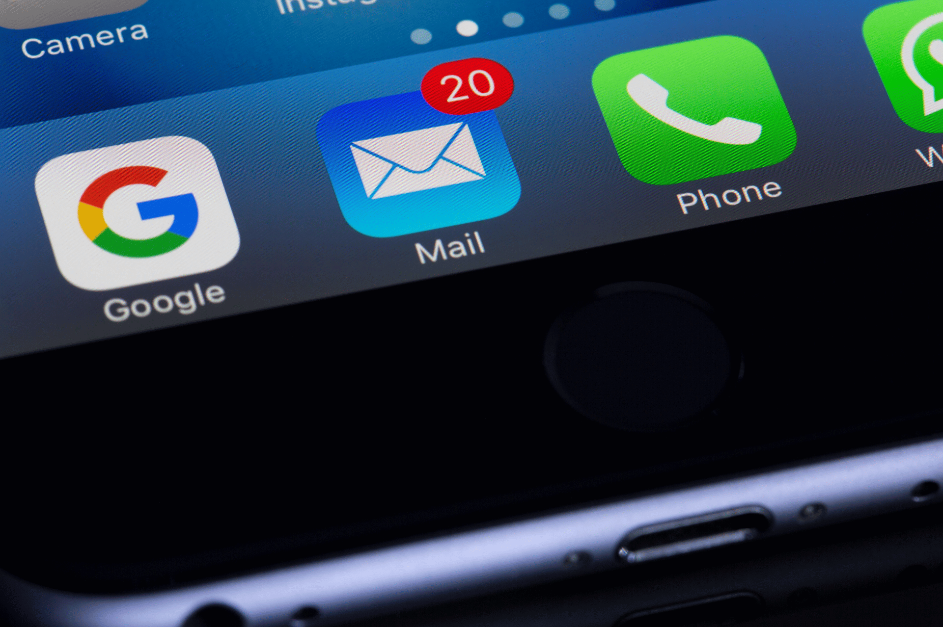 email marketing, HOW DOES EMAIL MARKETING STILL ENSURE AUTHENTIC CONNECTIONS WITH YOUR COMMUNITY?
